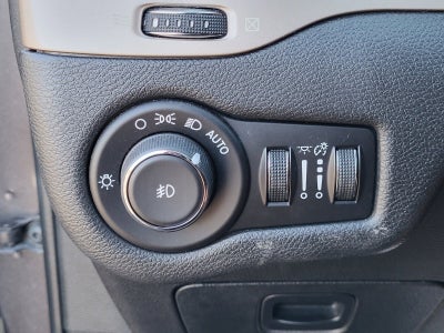 2018 Jeep Cherokee Latitude Tech Connect