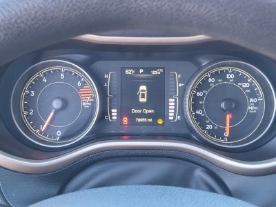 2018 Jeep Cherokee Latitude Tech Connect