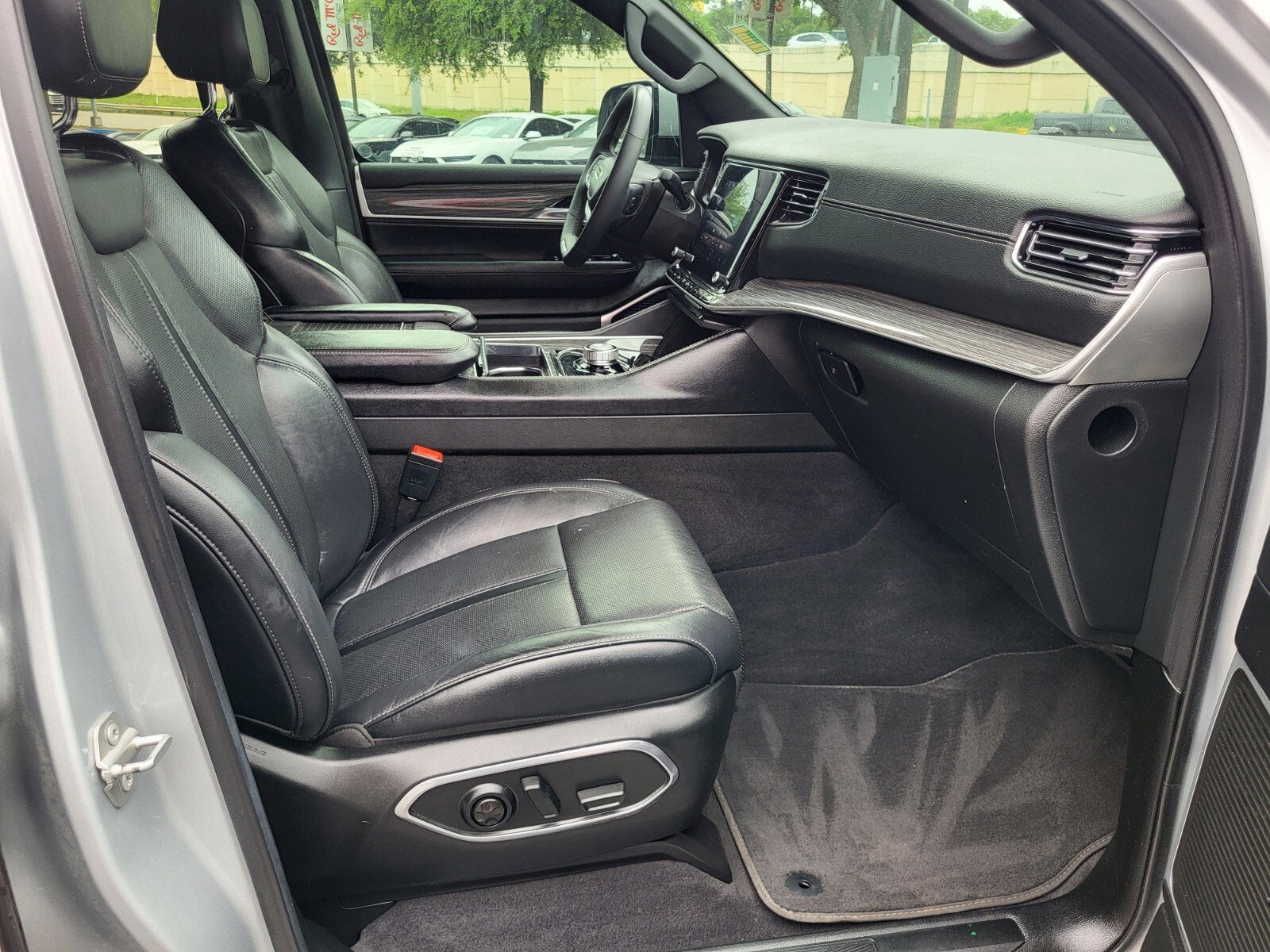 2022 Jeep Wagoneer Series II
