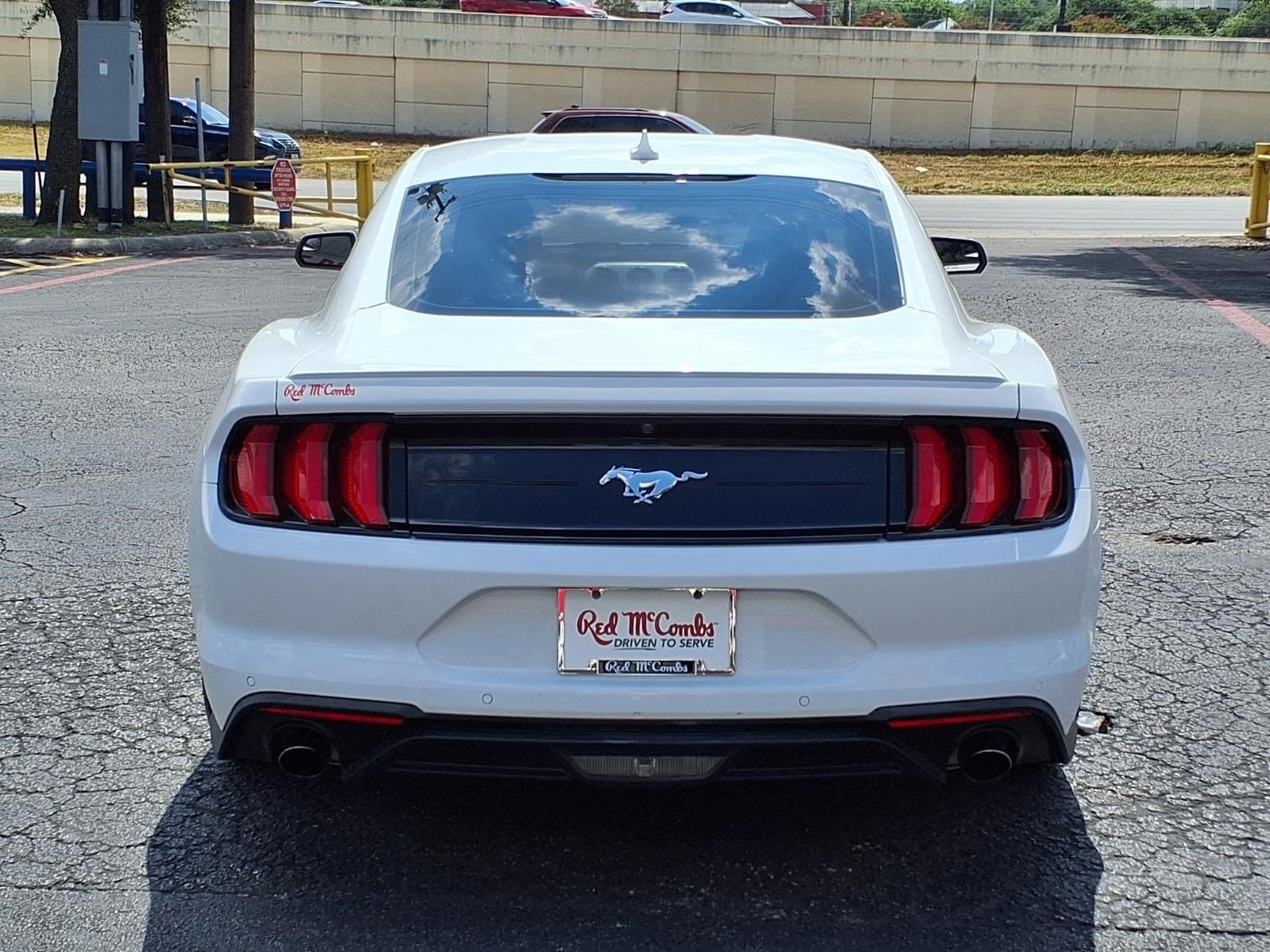 2020 Ford Mustang EcoBoost