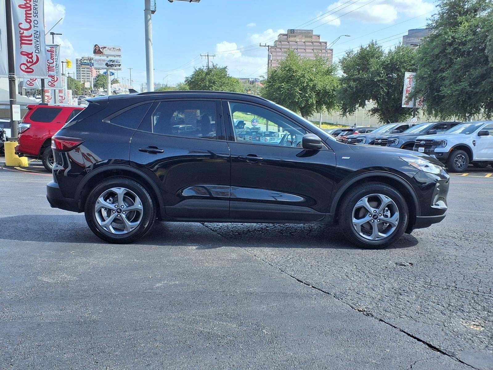 2025 Ford Escape ST-Line