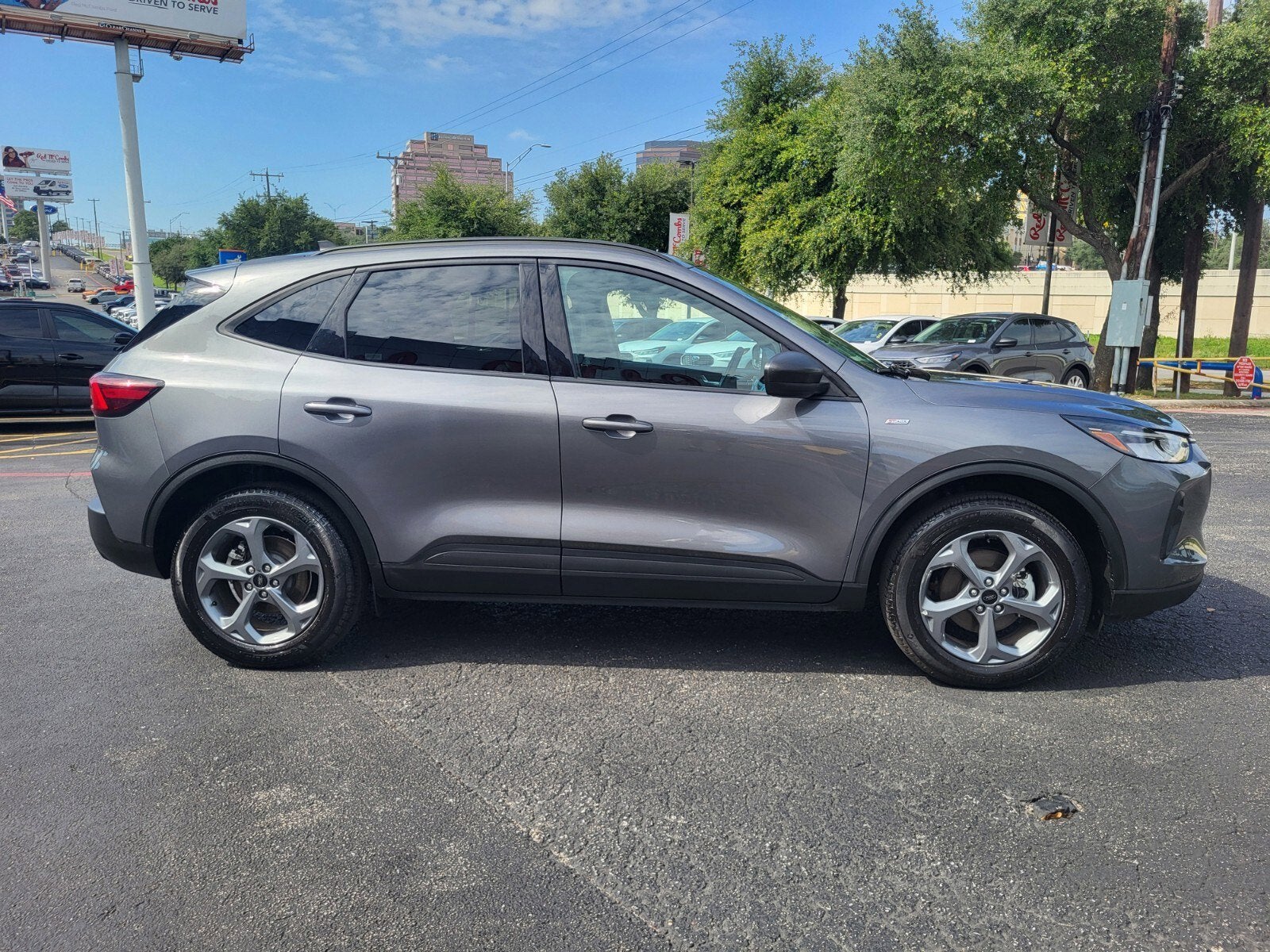 2025 Ford Escape ST-Line