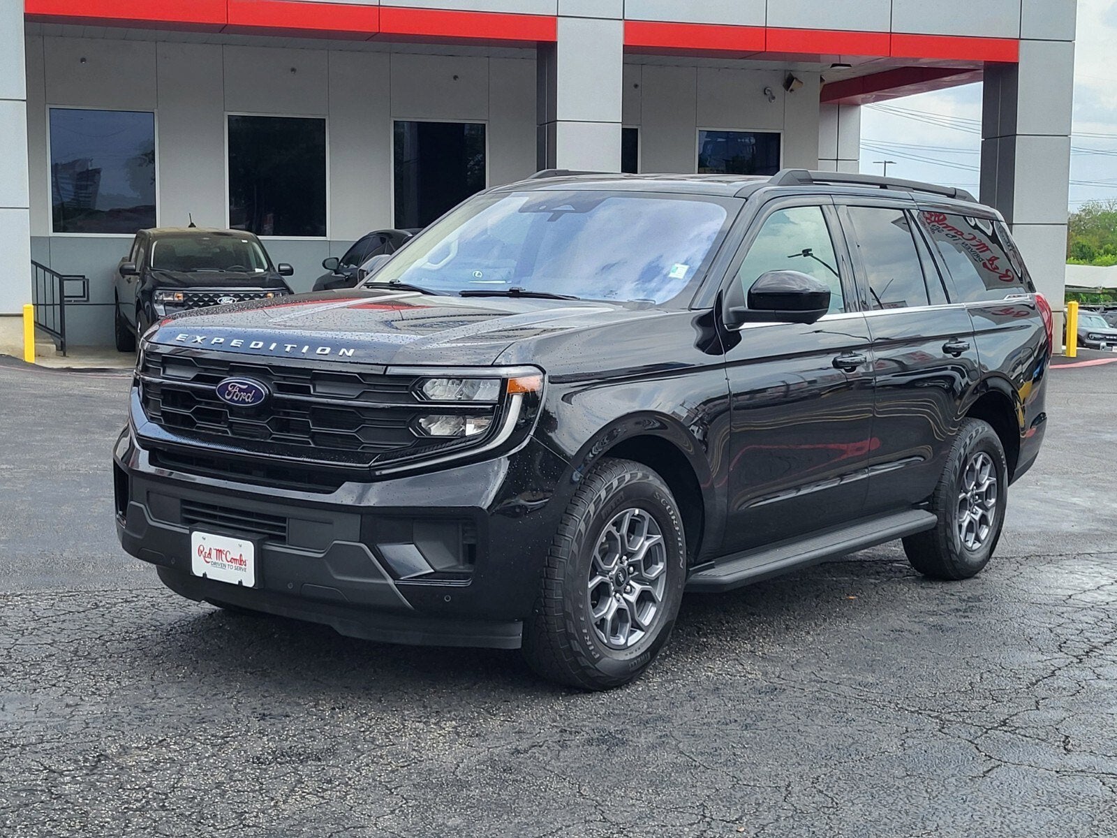 2025 Ford Expedition Active