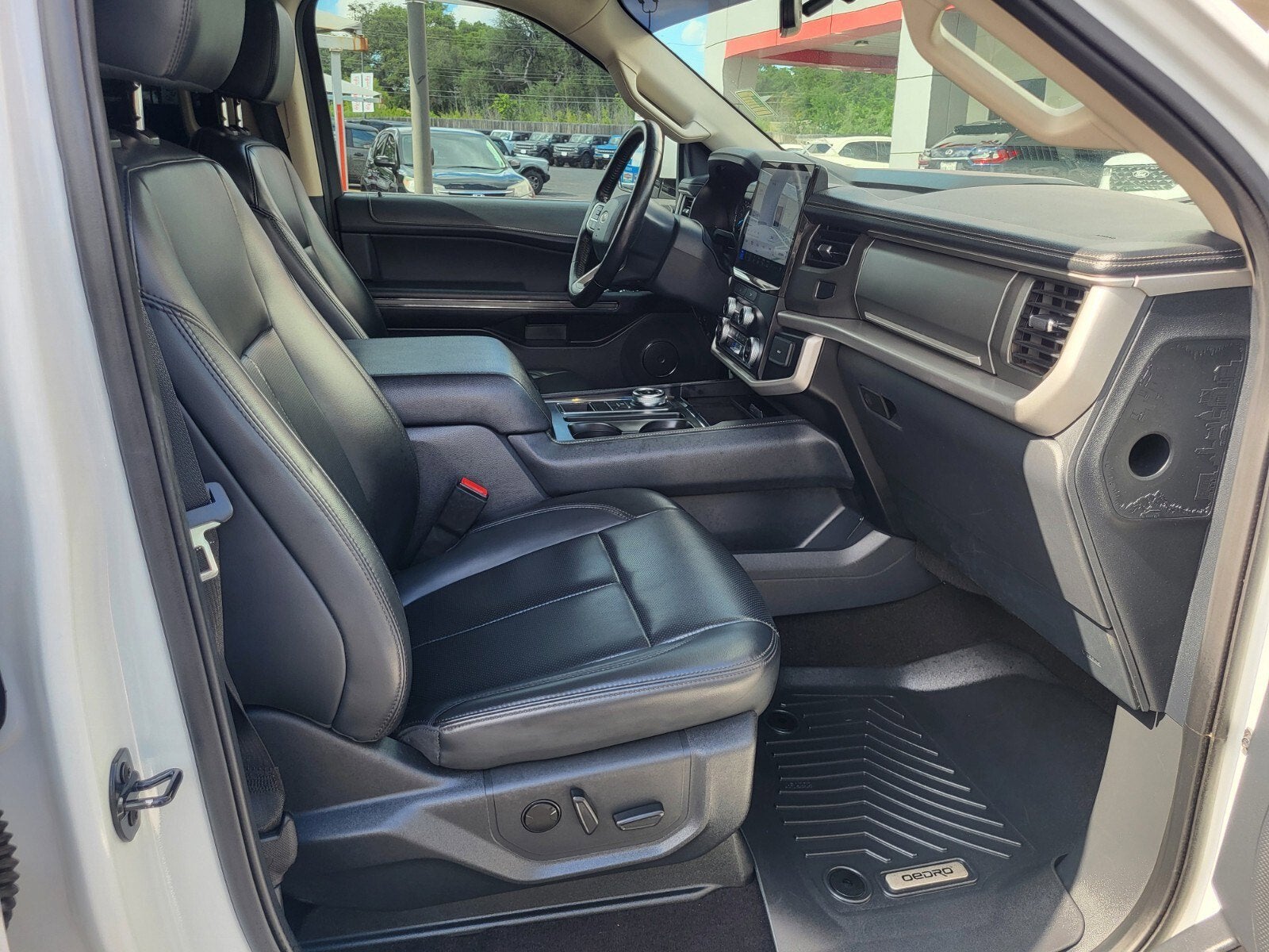 2023 Ford Expedition XLT