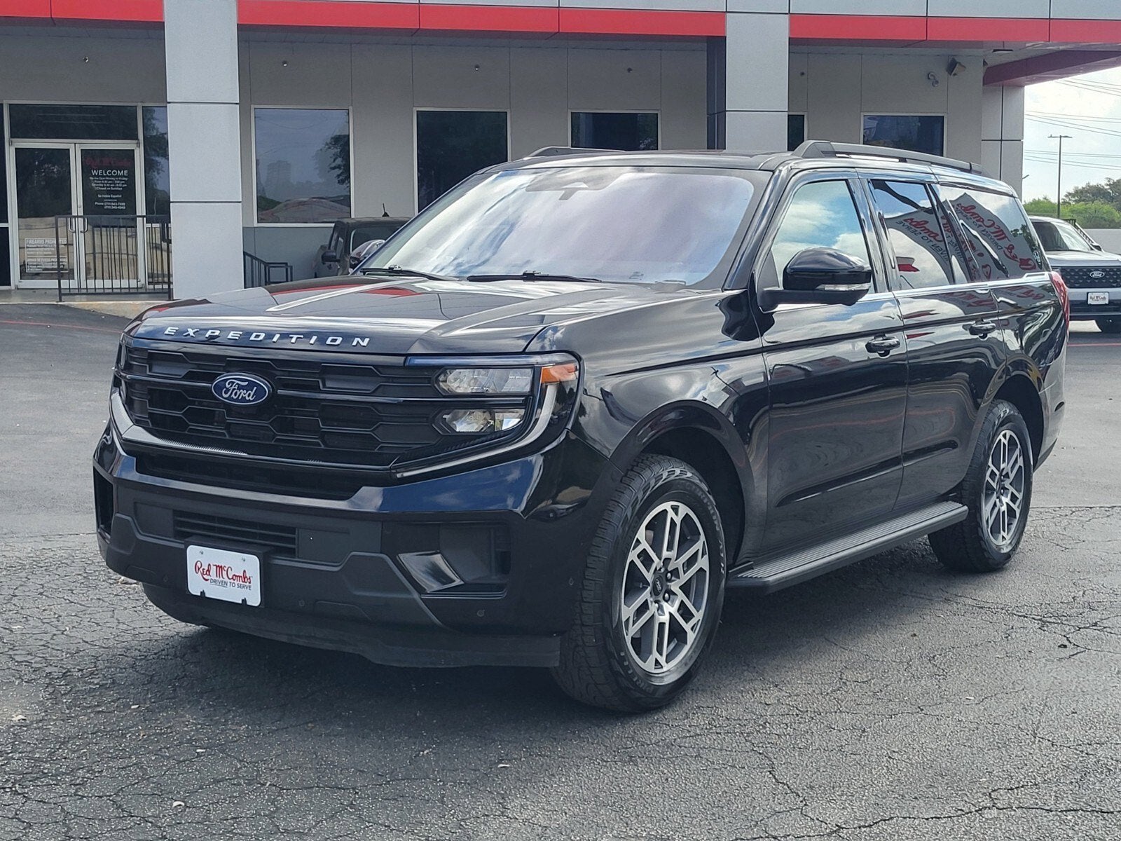 2025 Ford Expedition Active