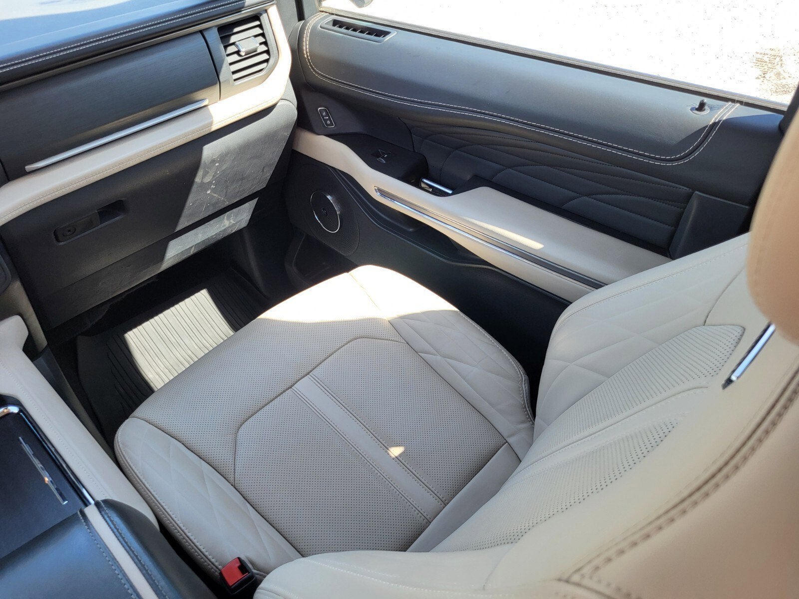 2023 Ford Expedition Platinum