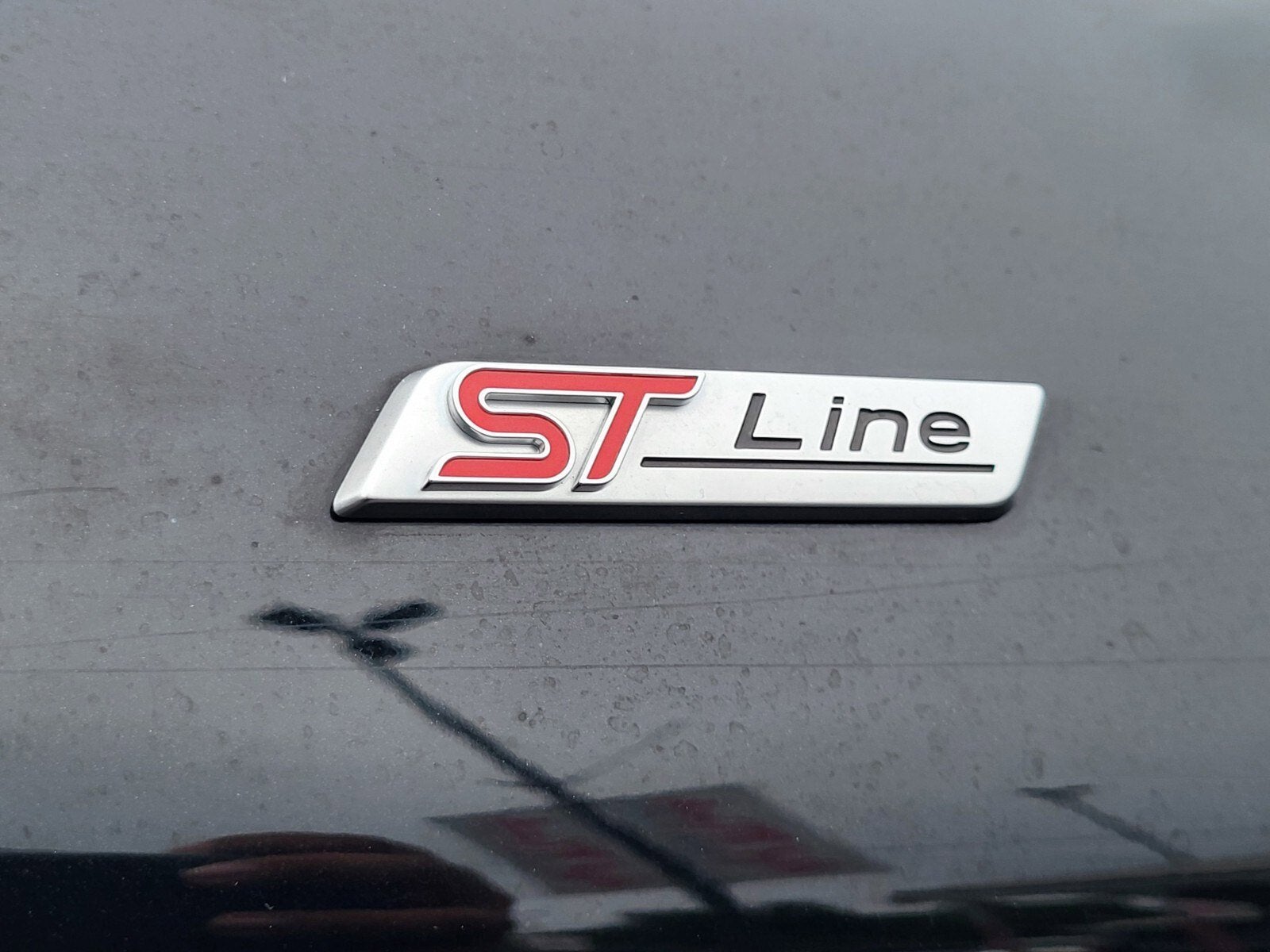 2024 Ford Explorer ST-Line