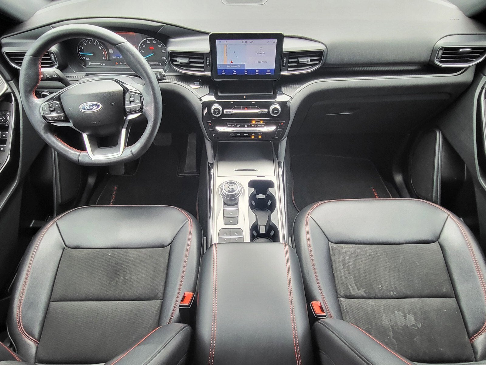 2024 Ford Explorer ST-Line