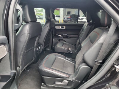 2024 Ford Explorer ST-Line