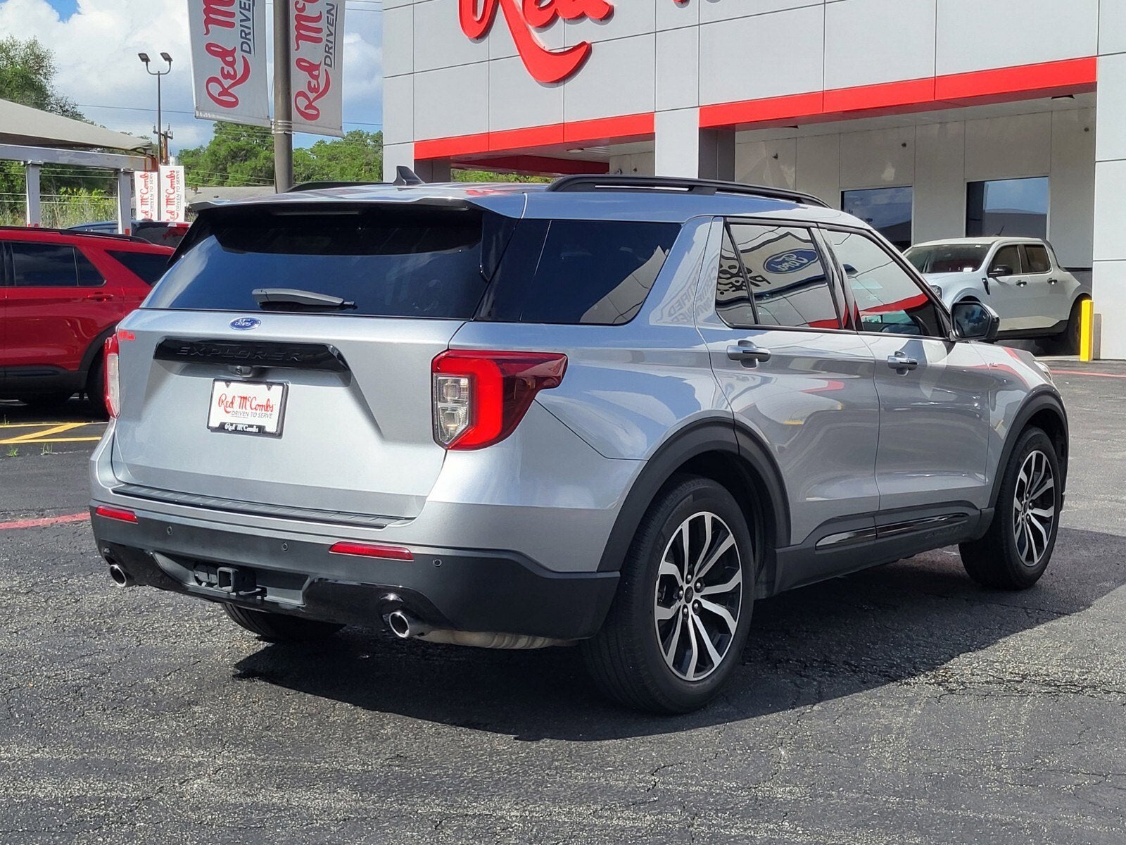 2023 Ford Explorer ST-Line
