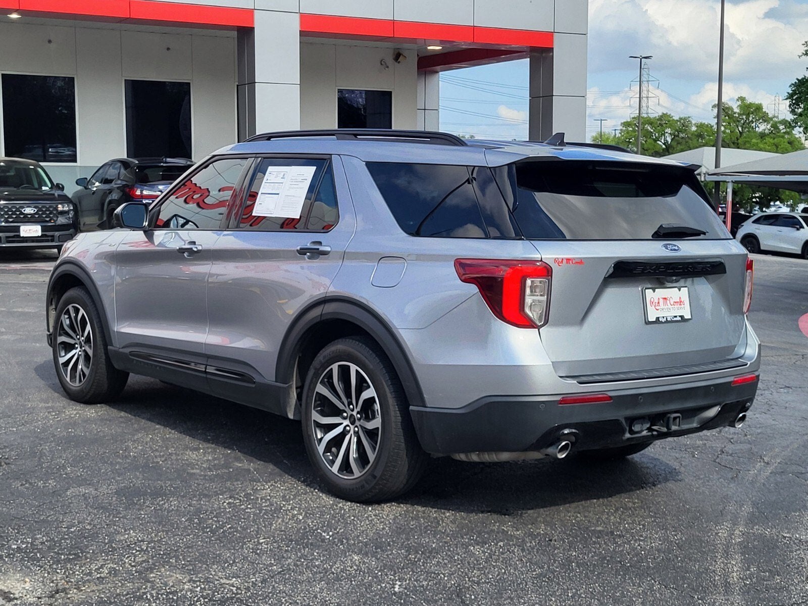 2023 Ford Explorer ST-Line