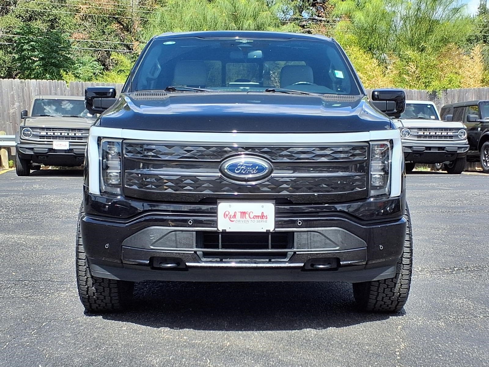 2023 Ford F-150 Lightning Platinum