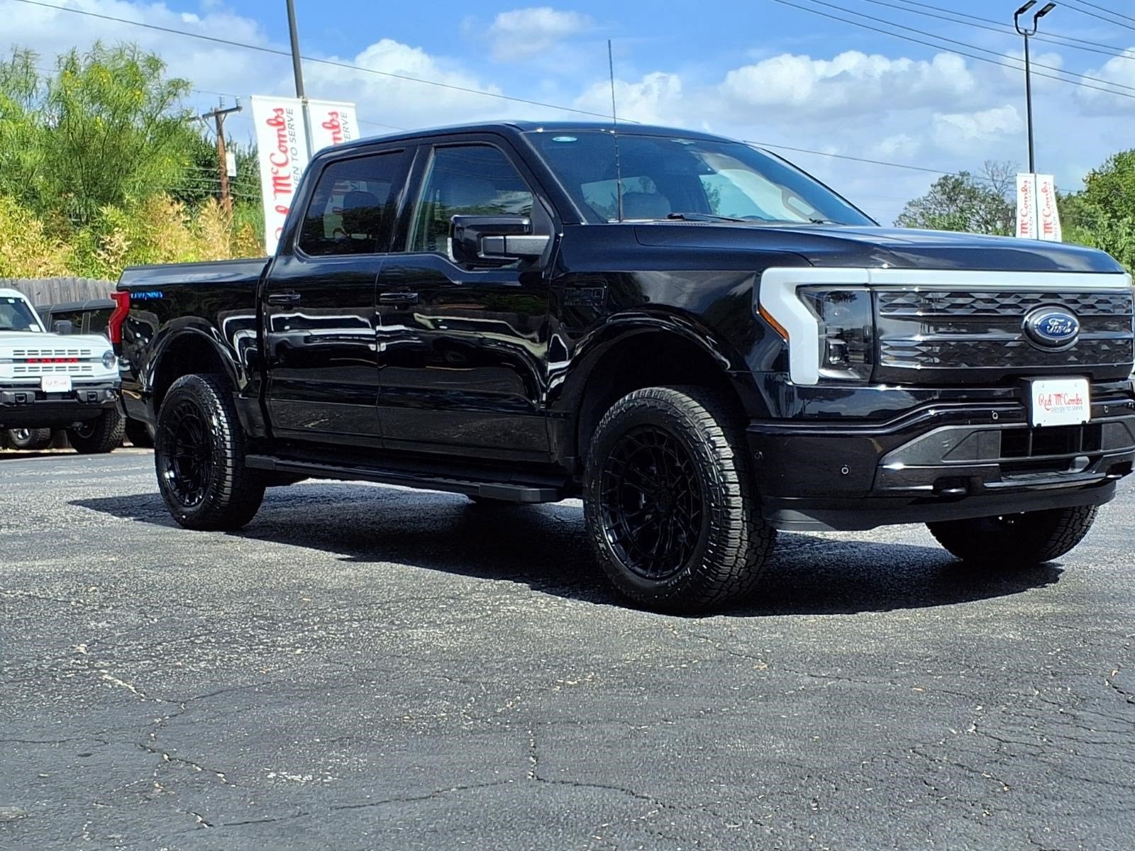 2023 Ford F-150 Lightning Platinum