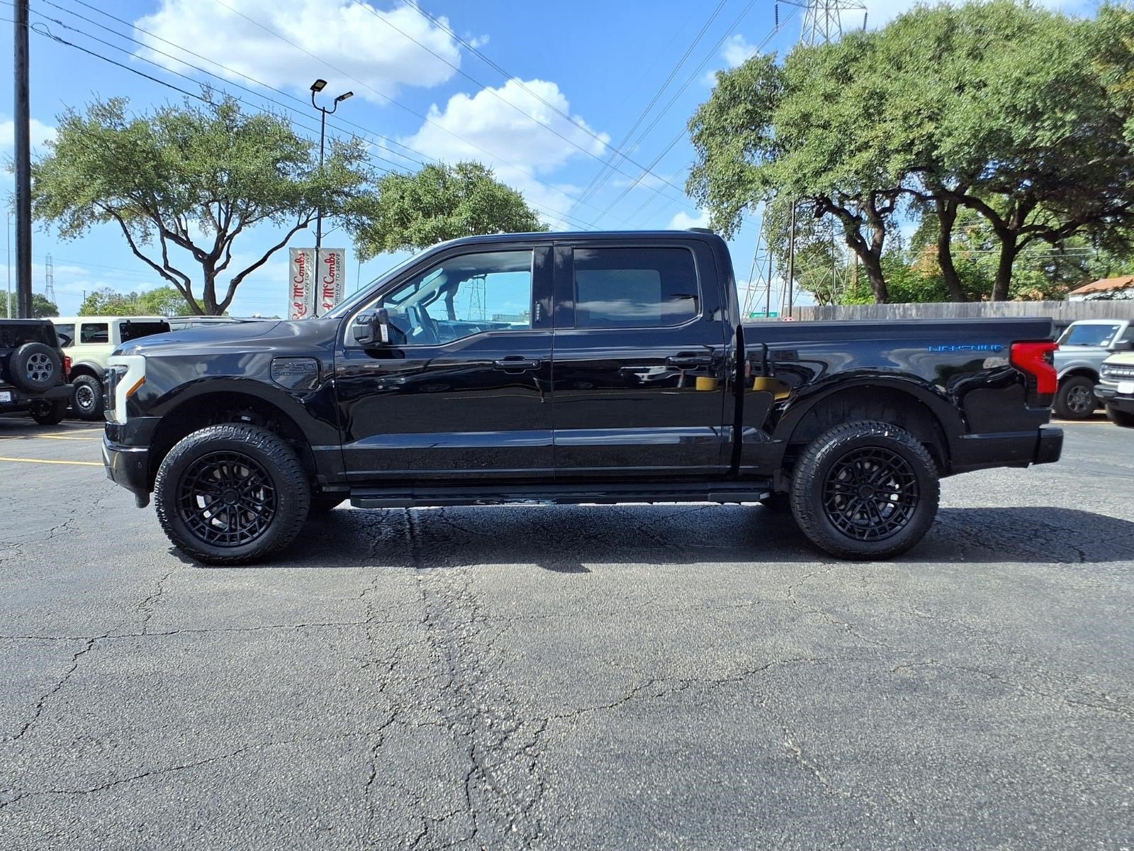 2023 Ford F-150 Lightning Platinum