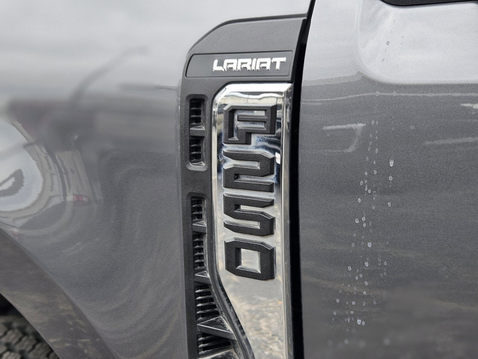 2023 Ford Super Duty F-250 SRW LARIAT