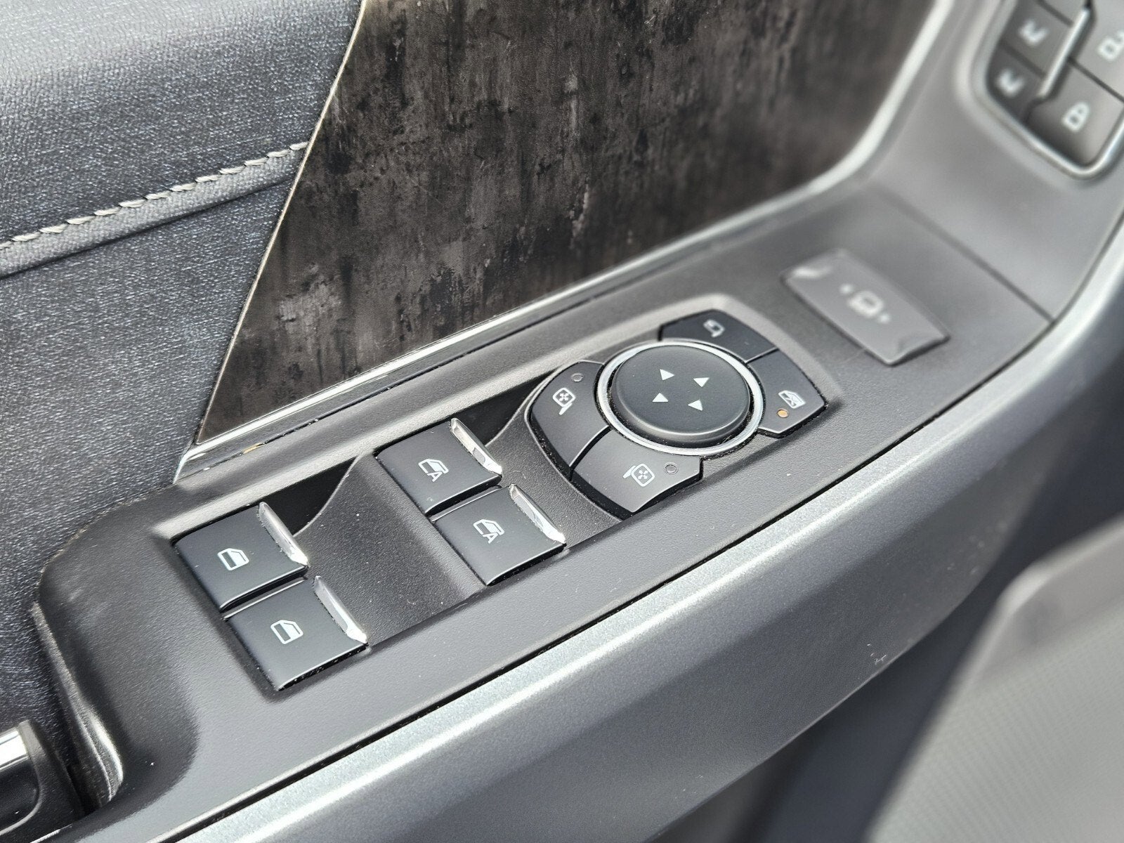 2023 Ford Super Duty F-250 SRW LARIAT