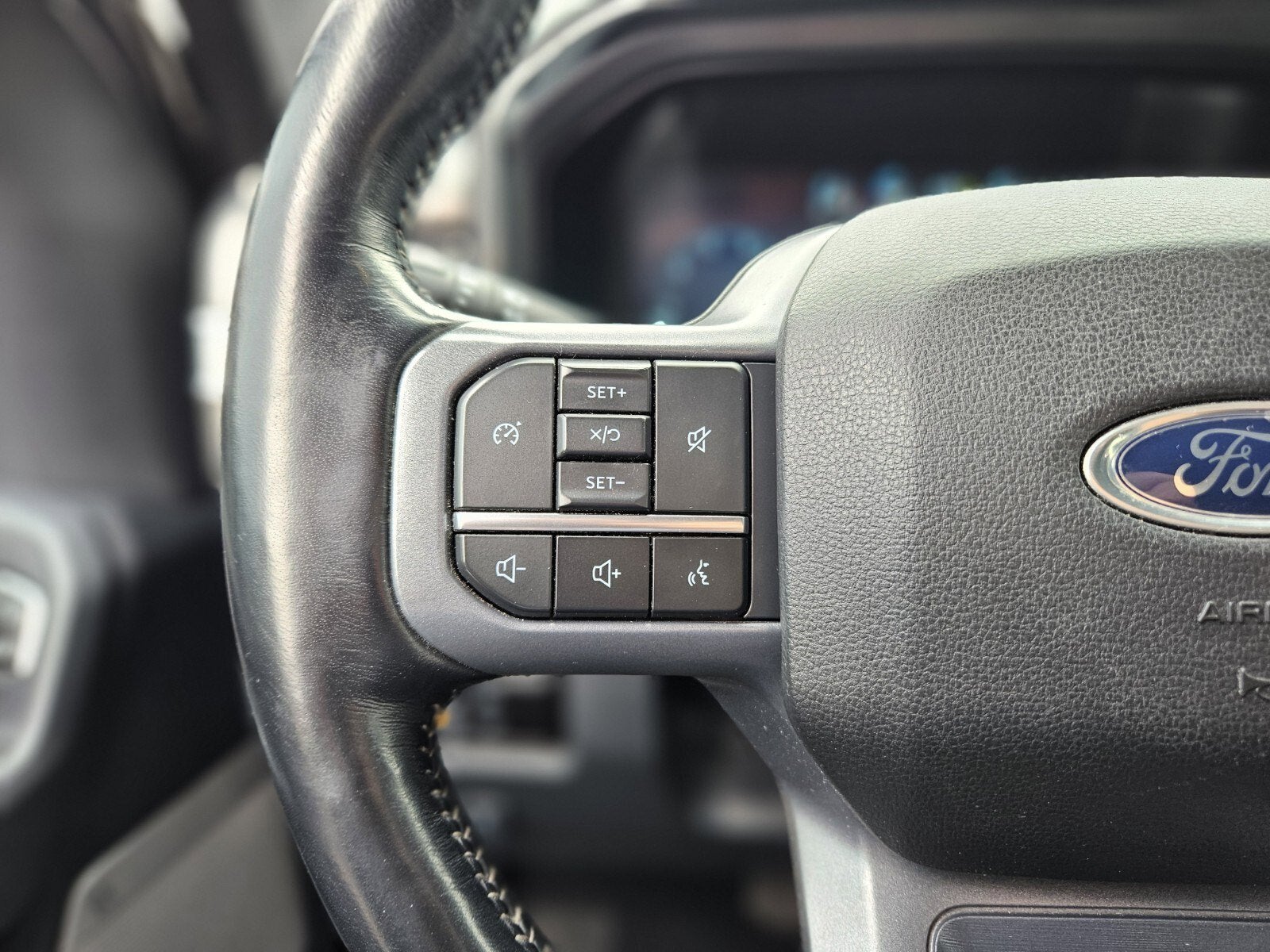 2023 Ford Super Duty F-250 SRW LARIAT