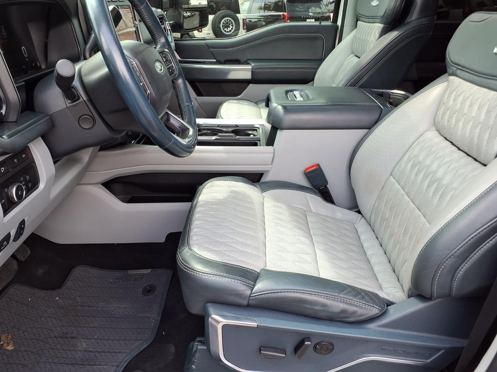 2024 Ford Super Duty F-350 SRW Limited