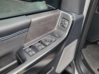 2025 Ford Super Duty F-350 SRW Platinum