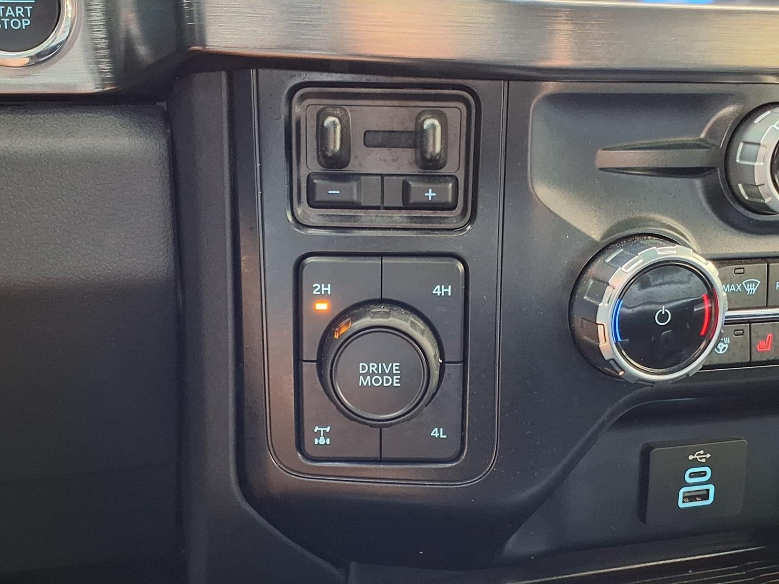 2025 Ford Super Duty F-350 SRW LARIAT