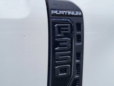2025 Ford Super Duty F-350 DRW Platinum