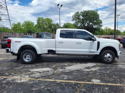 2025 Ford Super Duty F-350 DRW Platinum