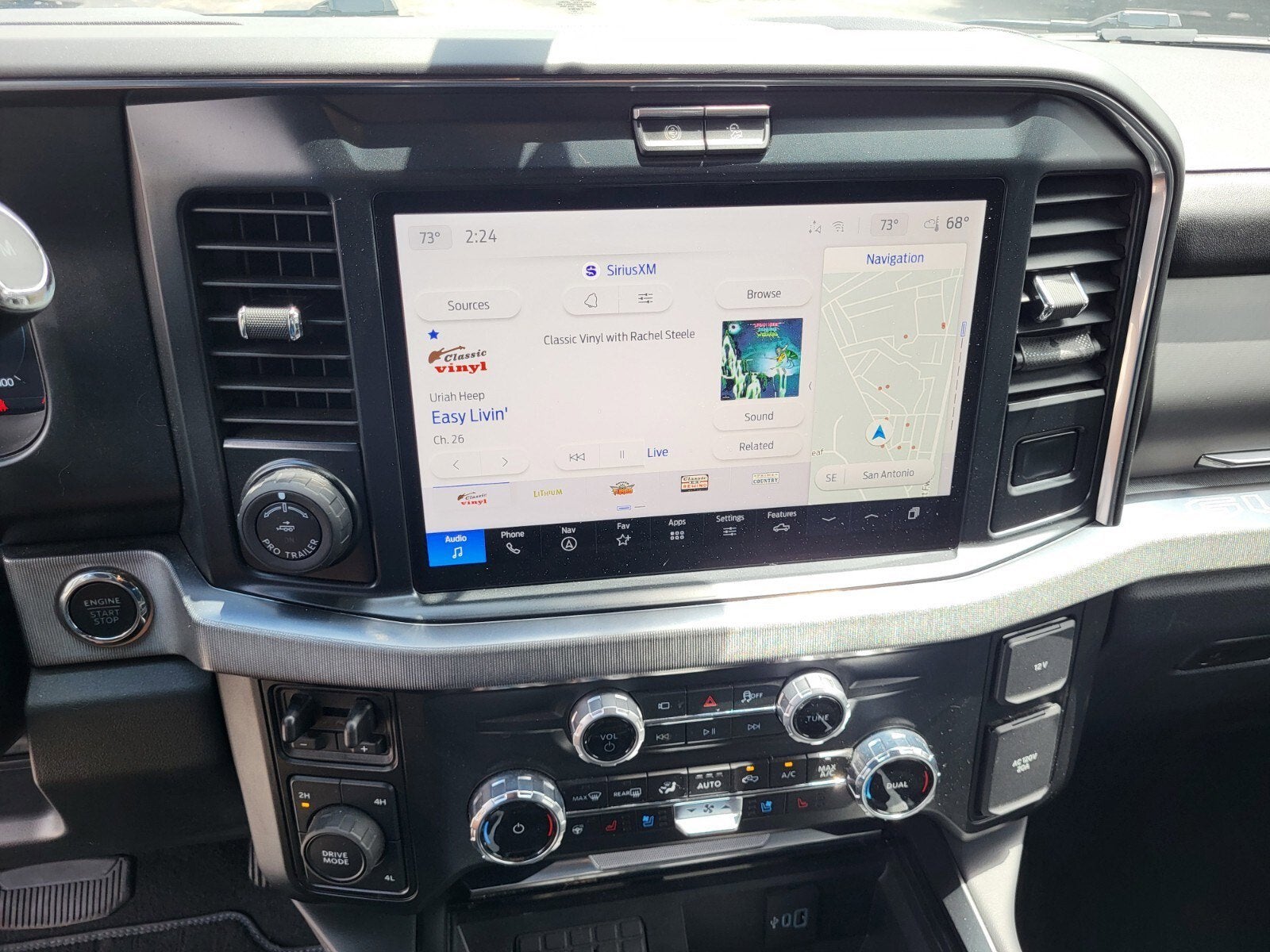 2025 Ford Super Duty F-350 DRW Platinum