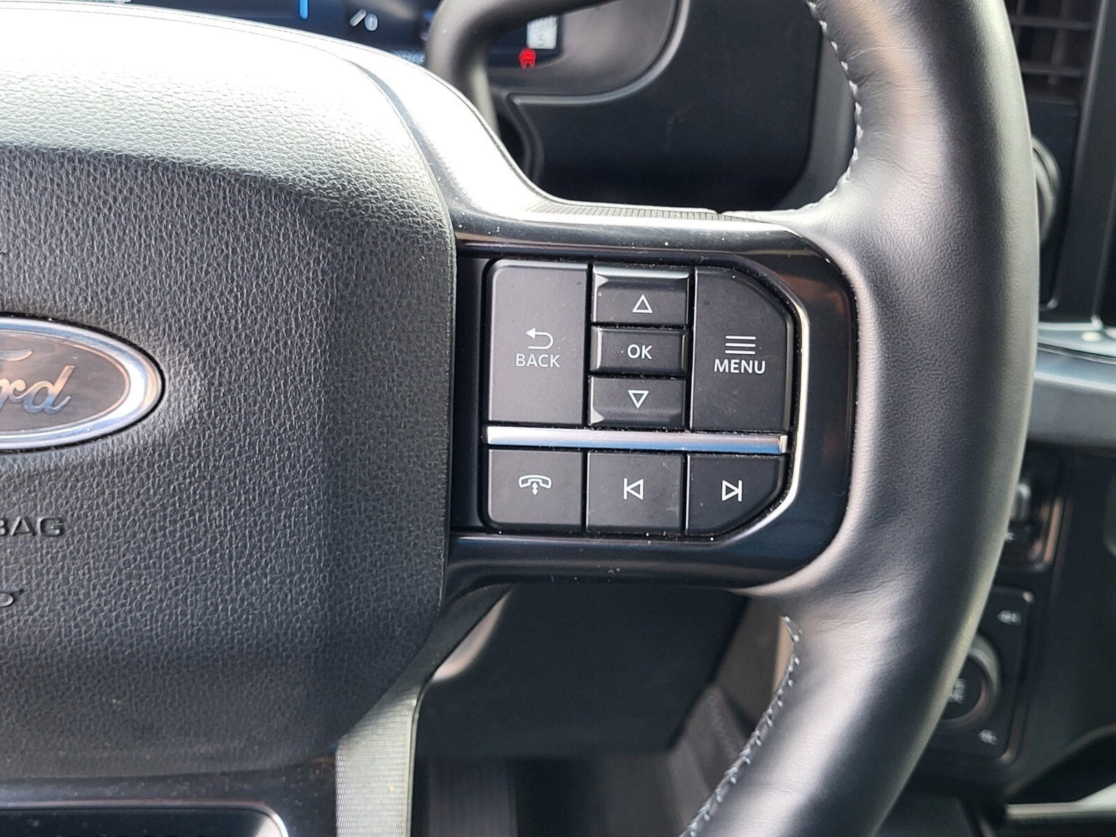 2025 Ford Super Duty F-350 DRW Platinum