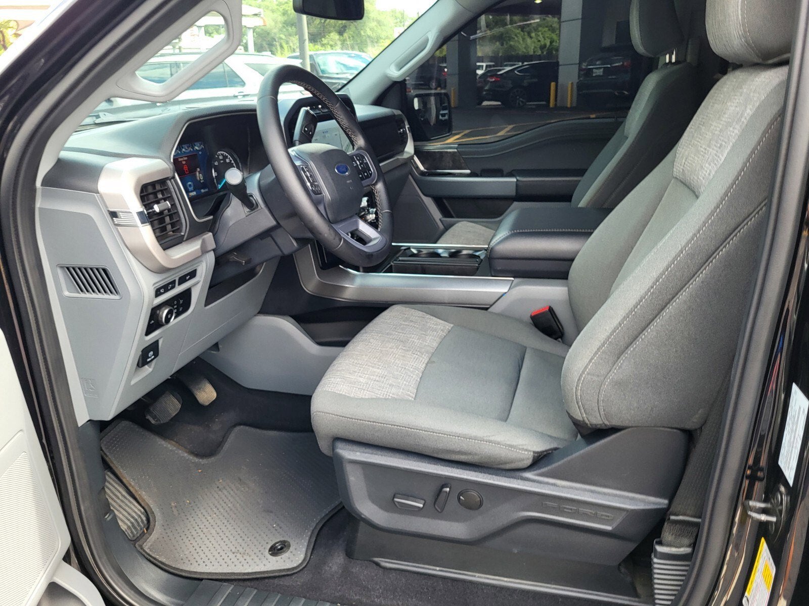 2023 Ford F-150 Base