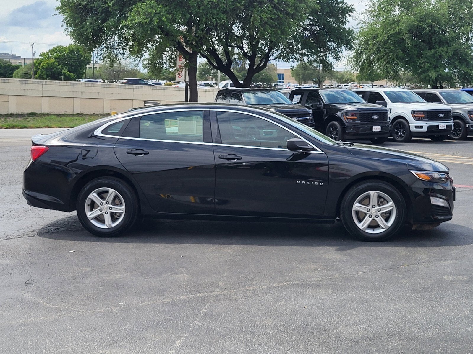 2023 Chevrolet Malibu LS