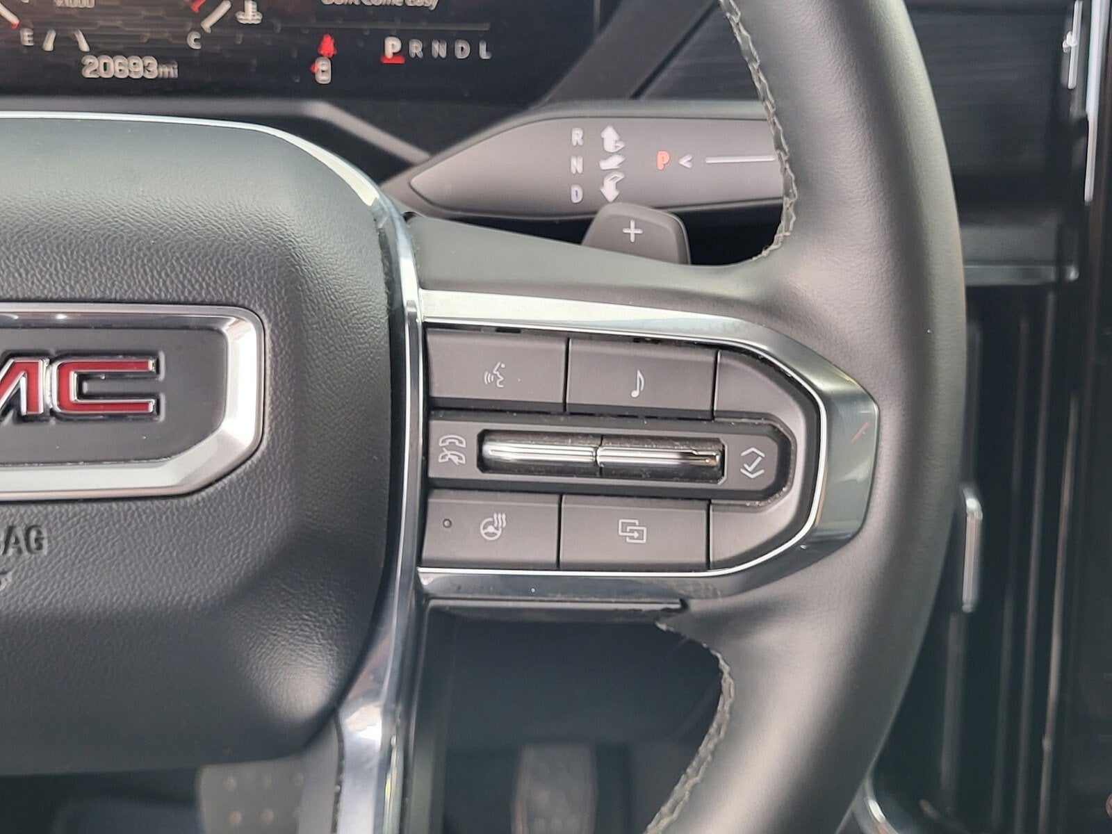 2025 GMC Acadia FWD Elevation