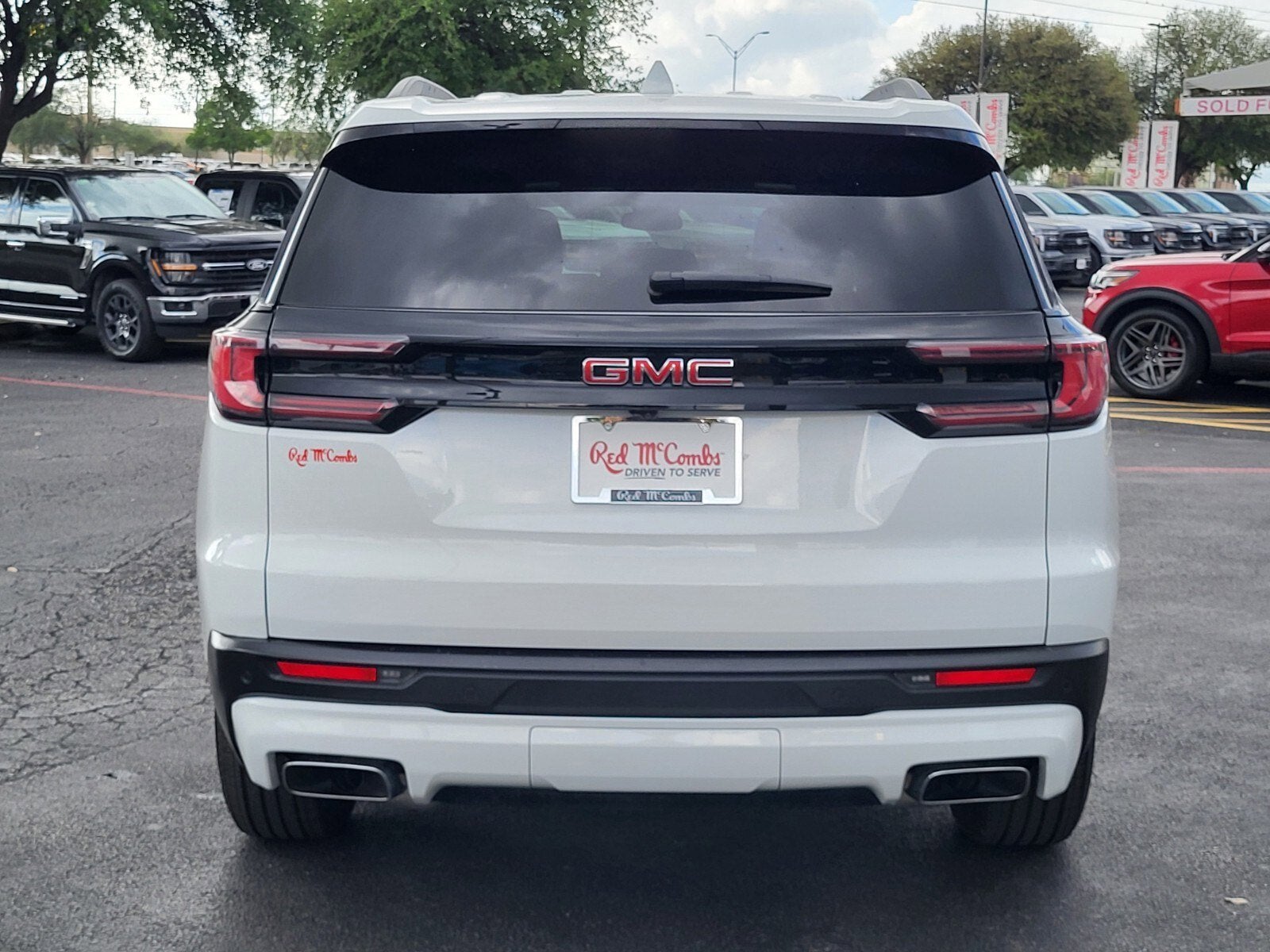 2025 GMC Acadia FWD Elevation