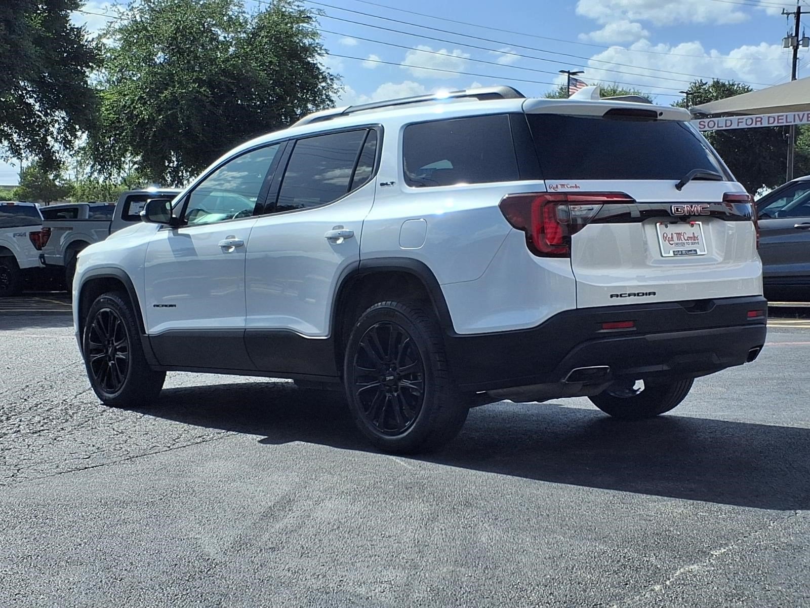 2023 GMC Acadia SLT