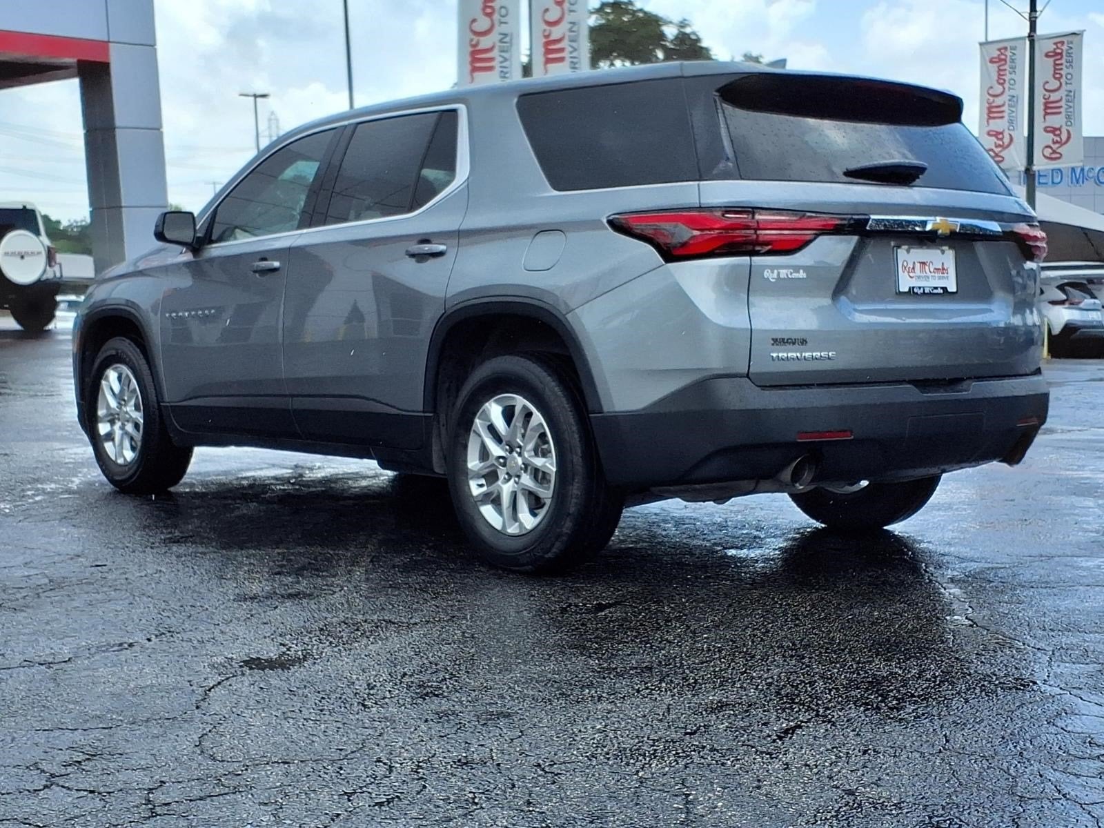 2023 Chevrolet Traverse LS