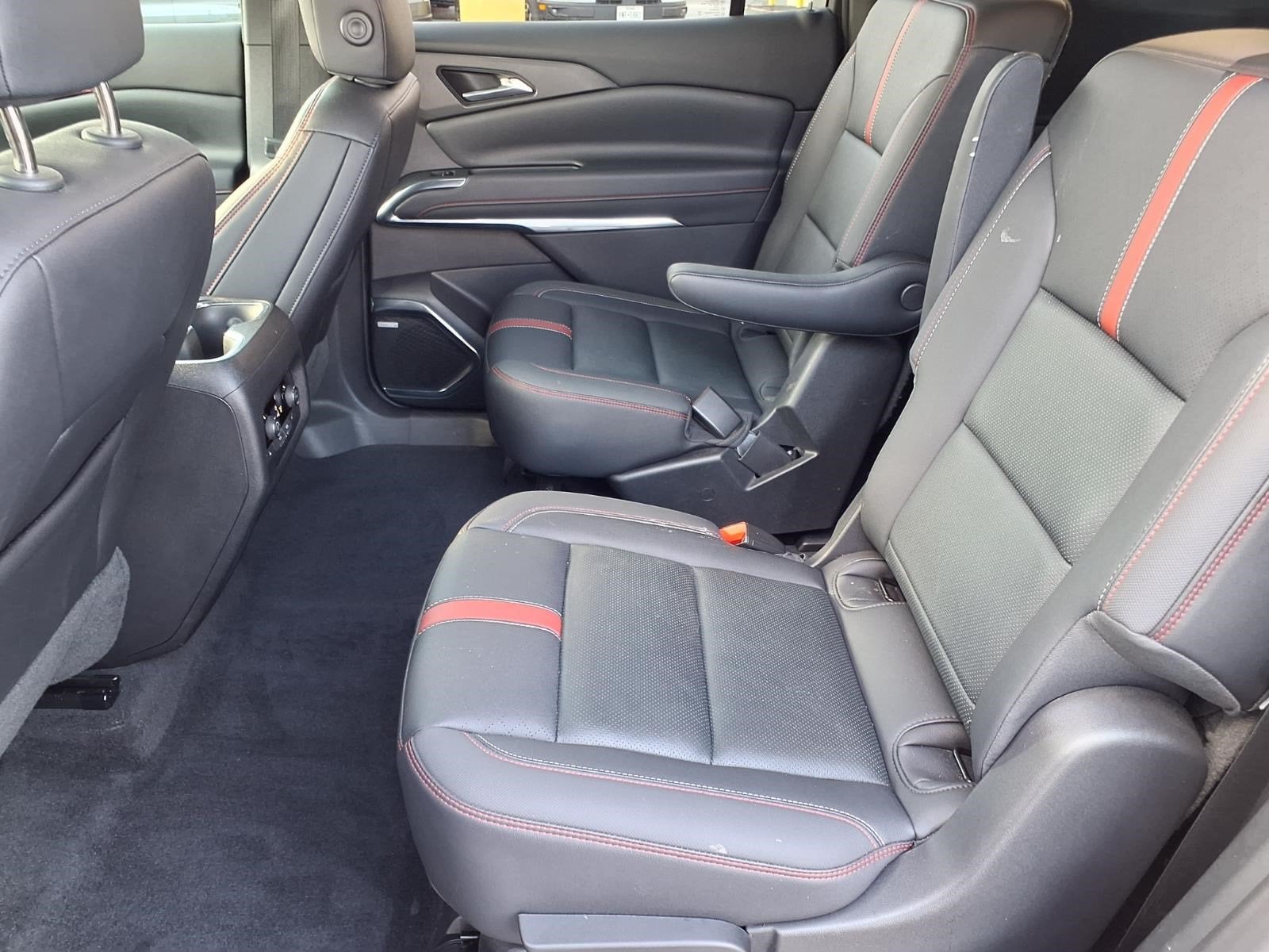 2025 Chevrolet Traverse FWD RS