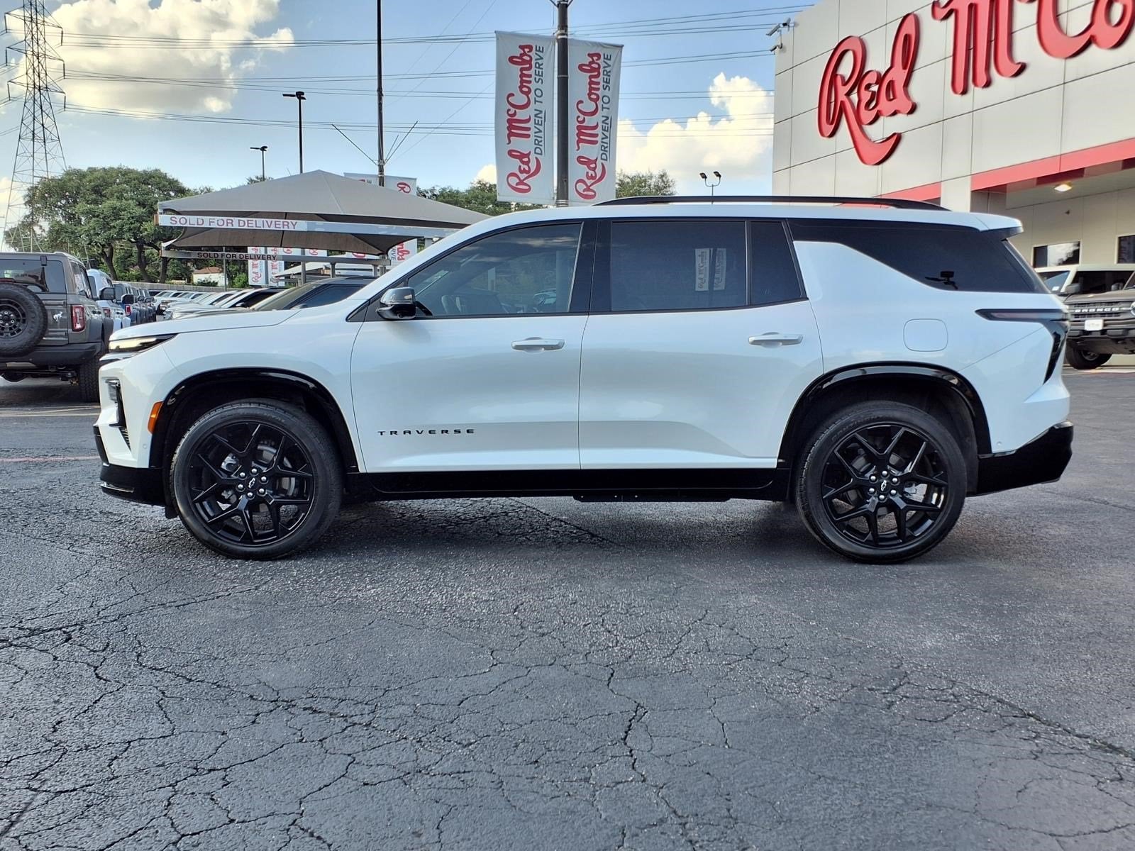 2025 Chevrolet Traverse FWD RS