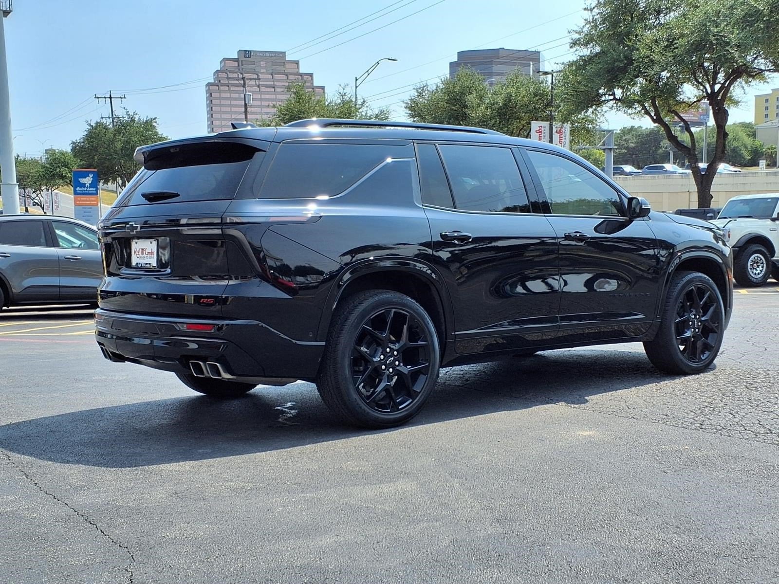 2025 Chevrolet Traverse AWD RS