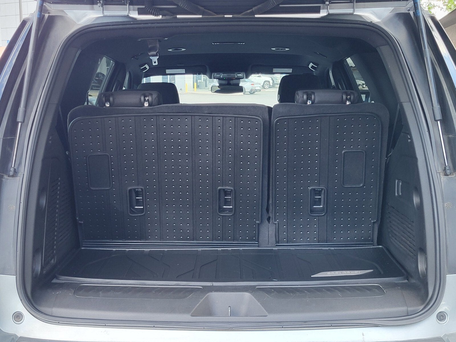 2024 Chevrolet Tahoe LS
