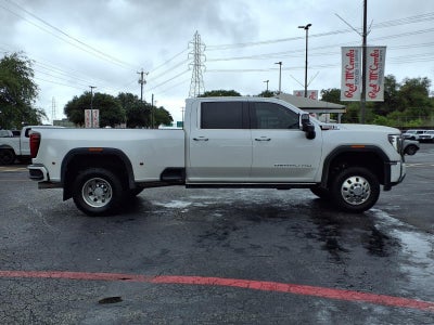2025 GMC Sierra 3500HD Denali