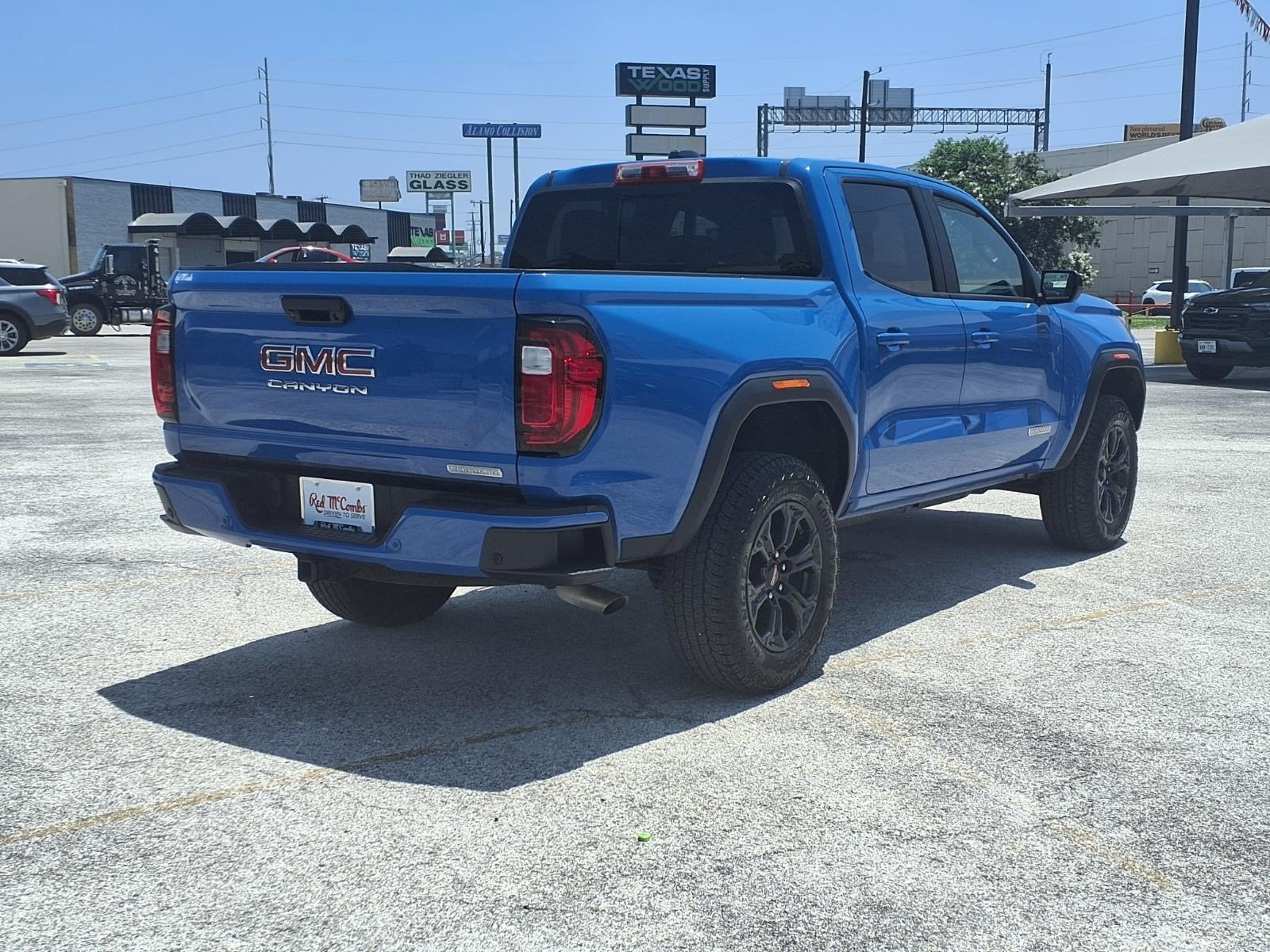 2025 GMC Canyon 2WD Elevation