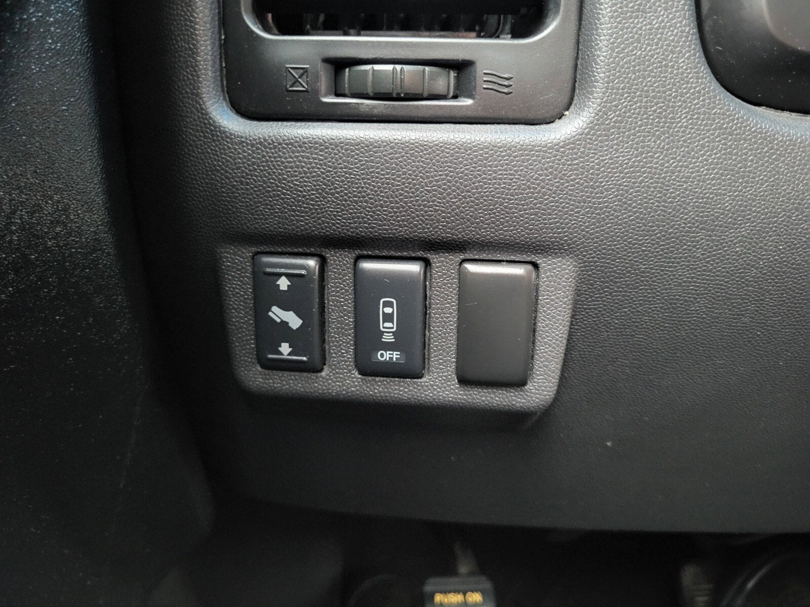 2012 Nissan Titan SL
