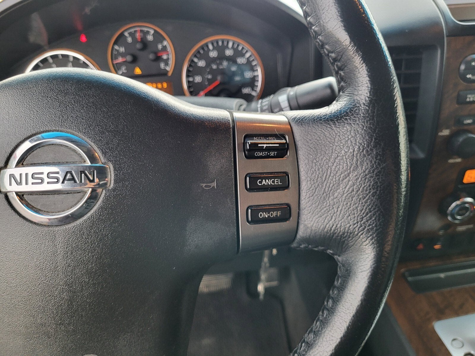 2012 Nissan Titan SL