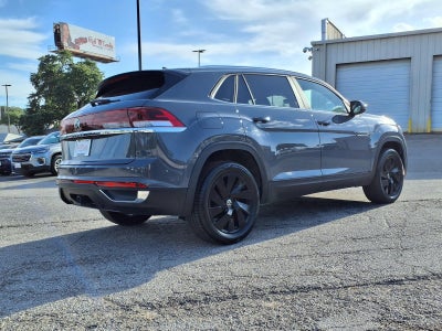 2026 Volkswagen Atlas Cross Sport 2.0T SE w/Technology