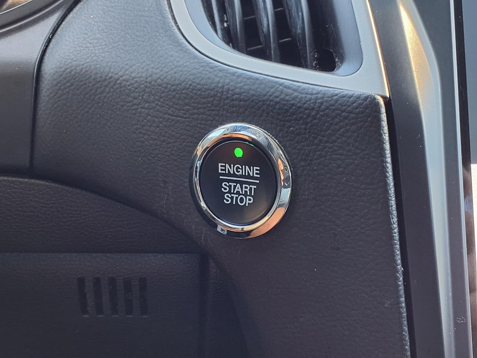 2023 Ford Edge SE