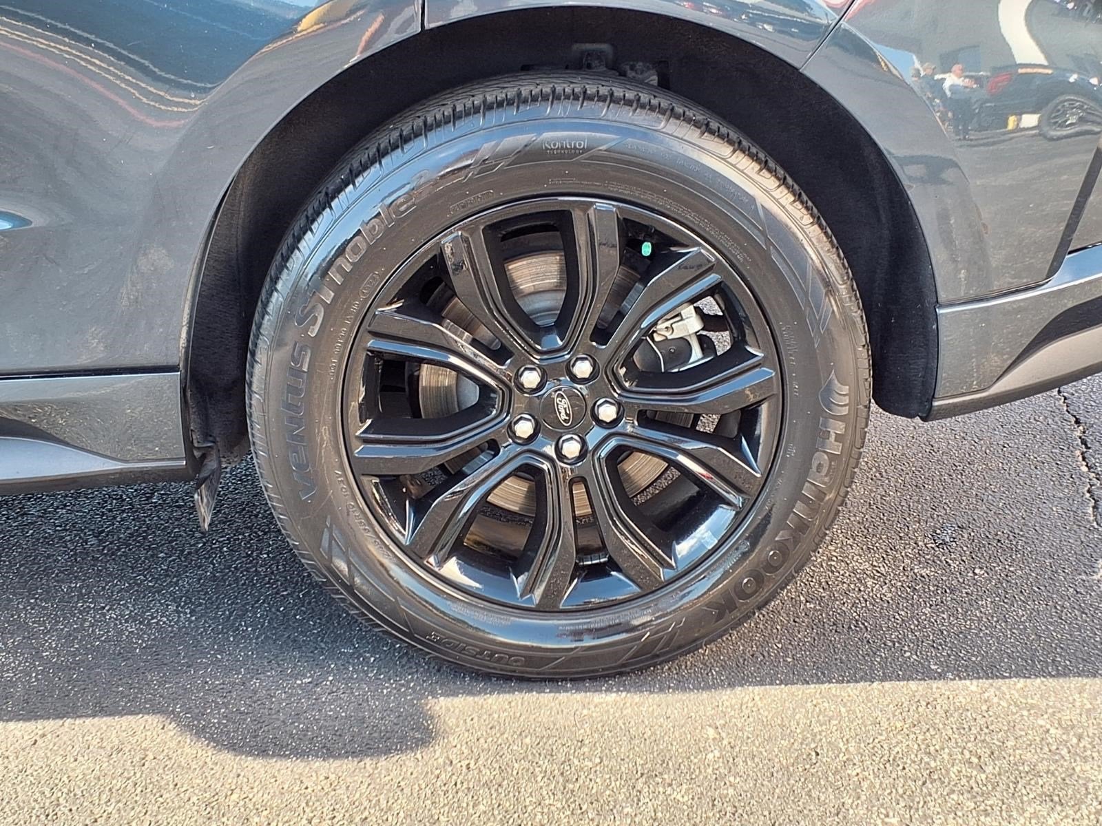 2023 Ford Edge SE