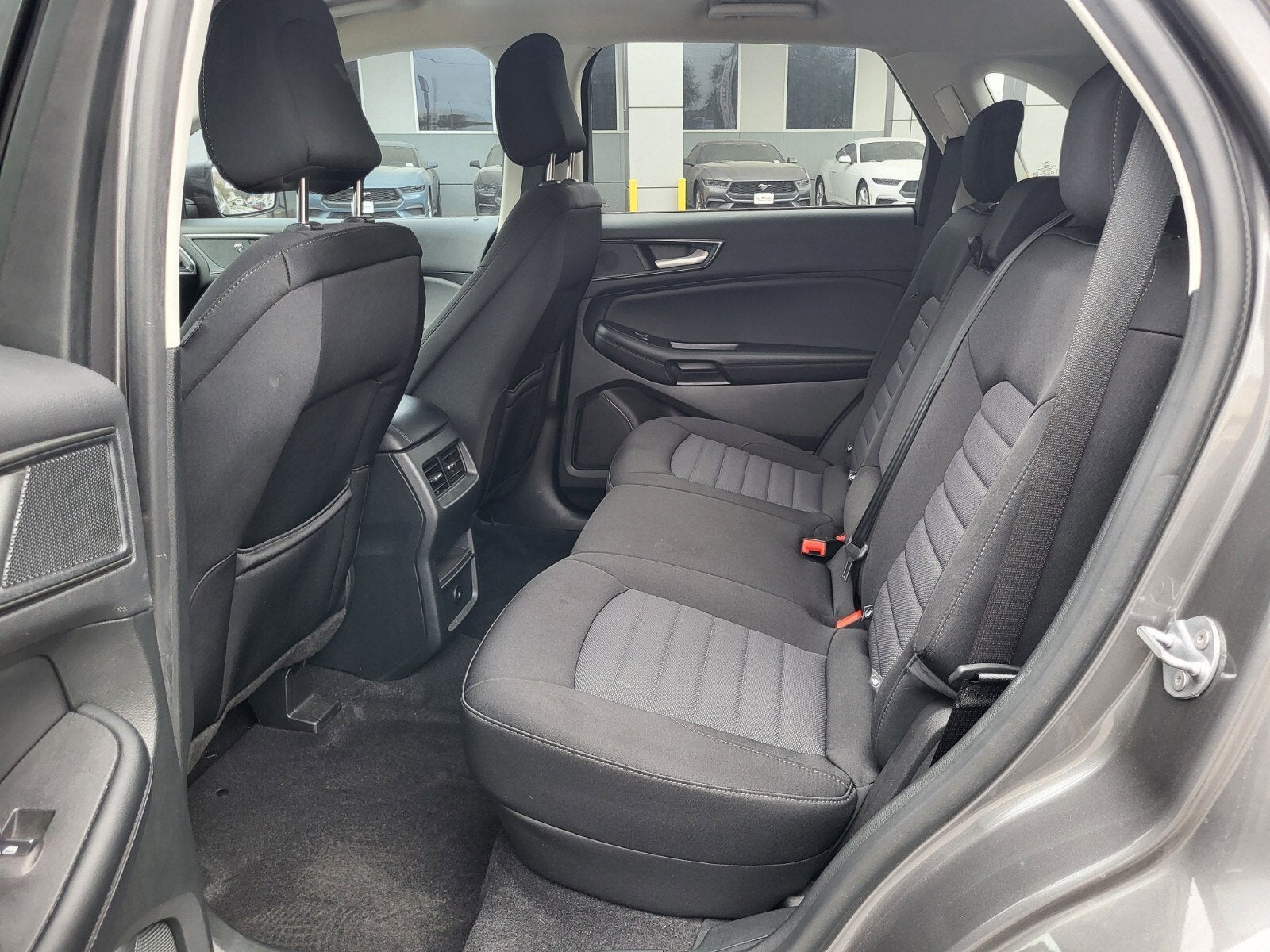 2022 Ford Edge SE