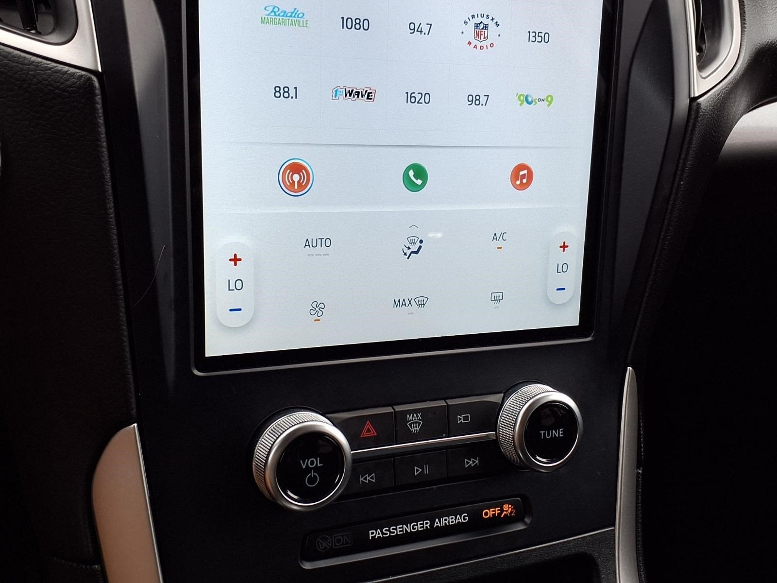 2024 Ford Edge SE