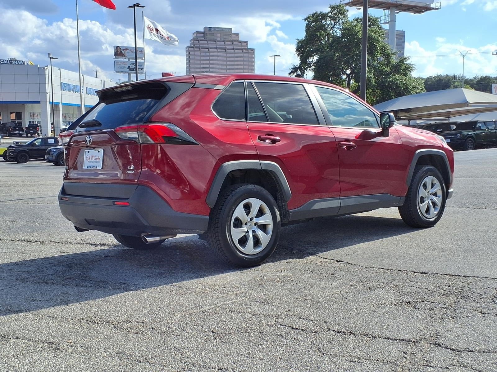 2022 Toyota RAV4 LE