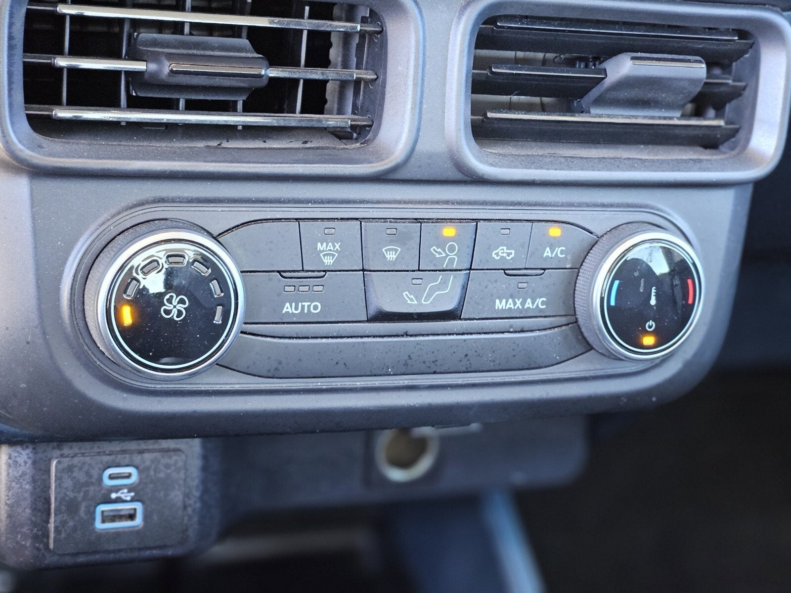 2023 Ford Maverick XL