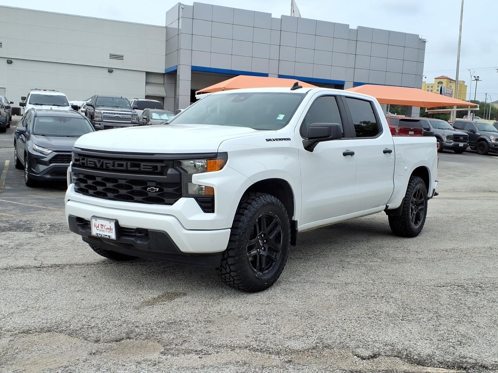 2023 Chevrolet Silverado 1500 Custom